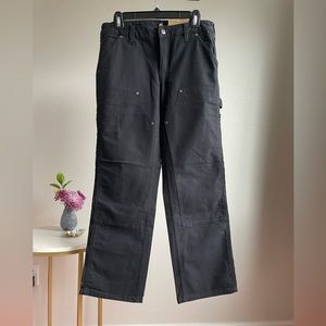 Carhartt Original Fit Straight Leg Black Cargo Pant - Women’s size 8 short